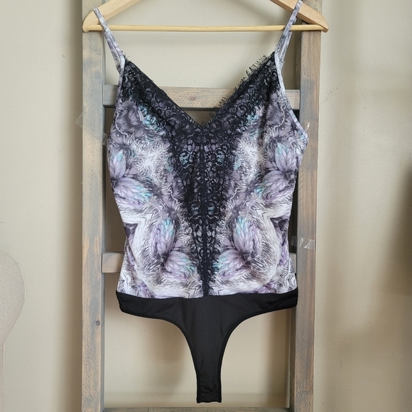 Bebe bodysuit size medium - Picture 1 of 11